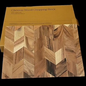 ⭐️CLEARANCE⭐️ NWT Sembala Cheveron Chopping Board